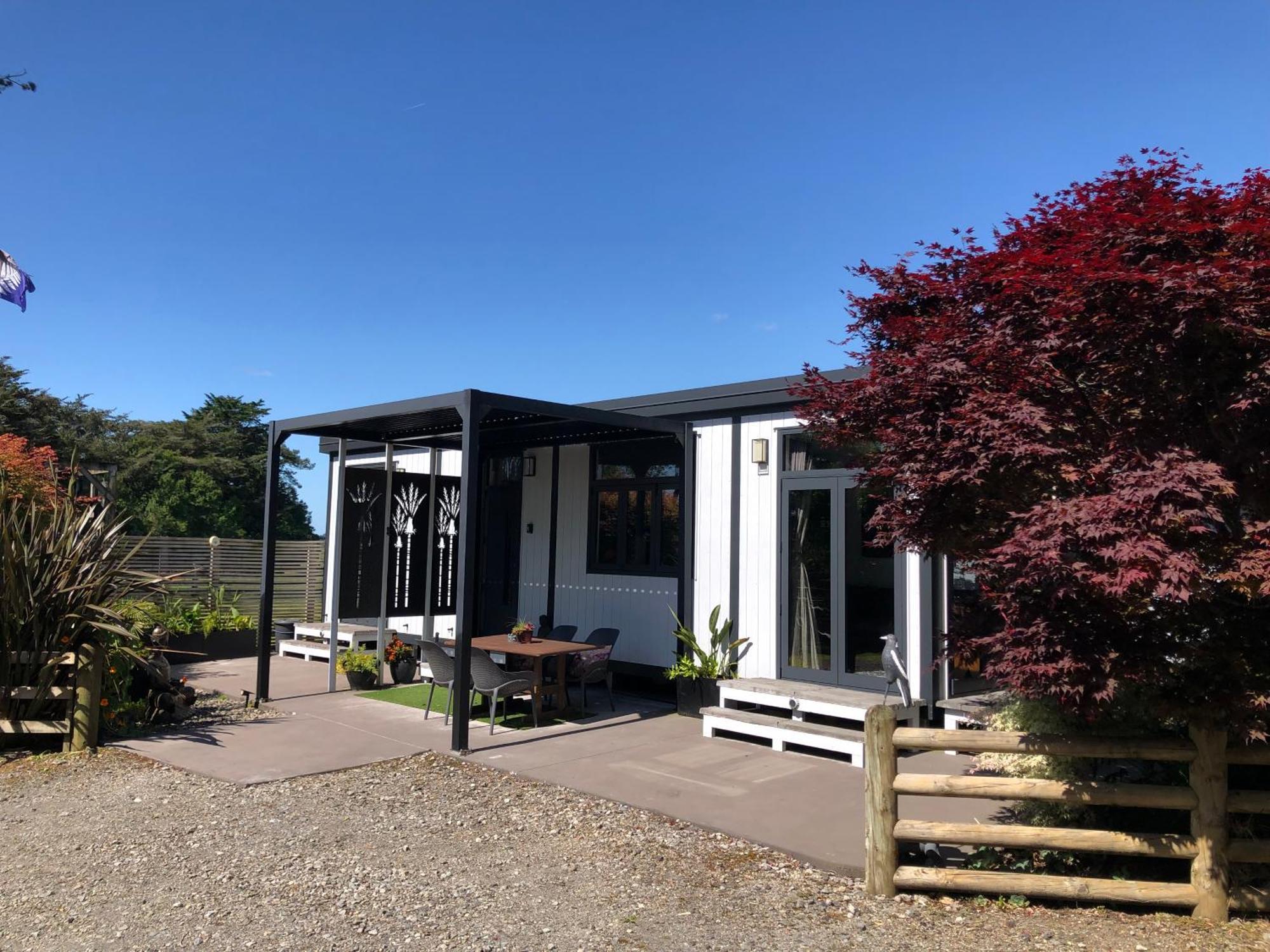 Tiny Home Luxury Farm Escape New Plymouth Egmont Village Экстерьер фото